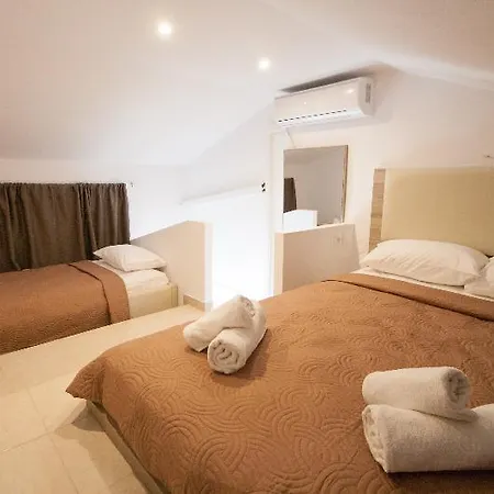 Avocado 4* Skiathos Town